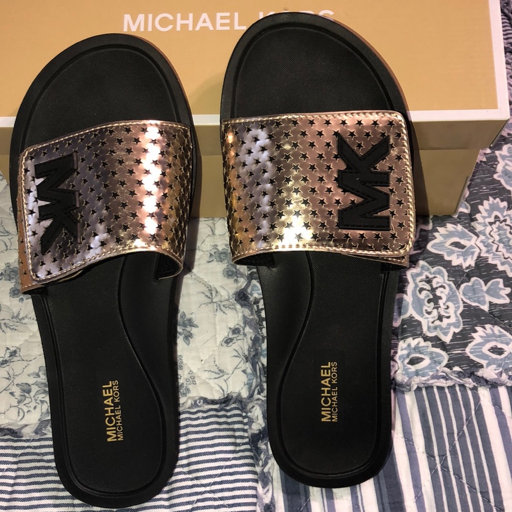 Michael kors slides gold